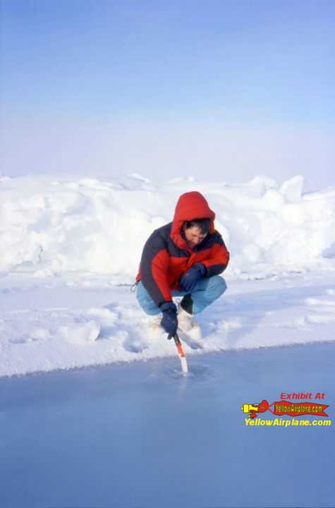 Picture of Ice Fishing on the Geographic North Pole.