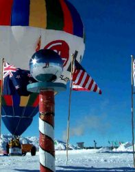 Picture of the launch of the First Hot Air Balloon on the South Pole
