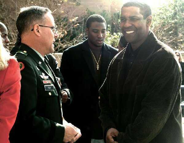 Denzel Washington with the Military