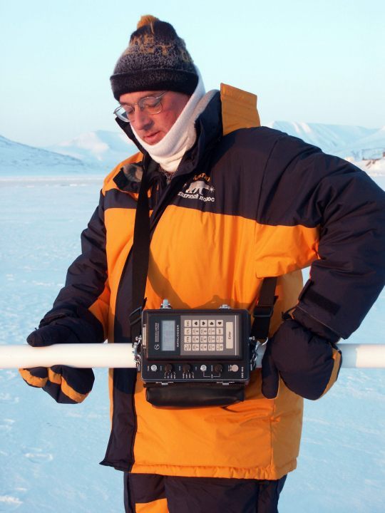 Rhett moves the EM-31 onto the ice in the city of longyearbyen