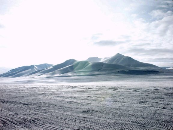 A picture of some mountains on Svalbard Norway.