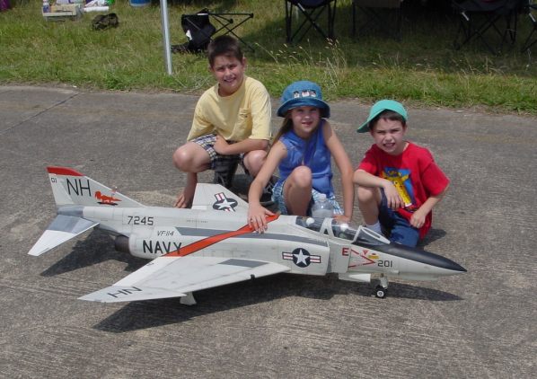 RC  F-4 Phantom from VF-114 built by LCDR Mike Purcell